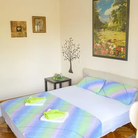 Apartment Riverside Gem