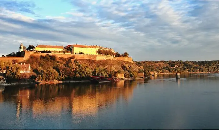 Riverside Gem Apartament