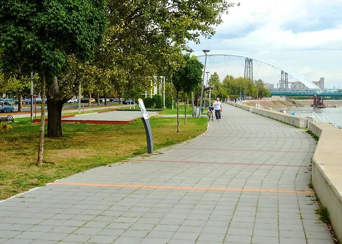 Riverside Gem Apartament *